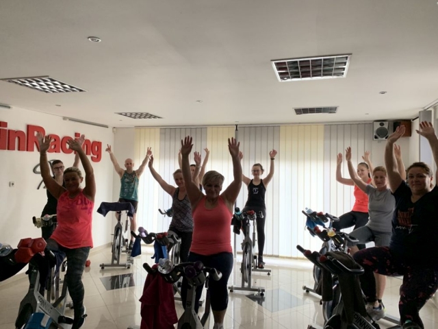 KomlóFitt Egyesület, SpinRacing, InterSpin, Funkcionális edzés, Versenyaerobik, Sportaerobik, Ovis torna